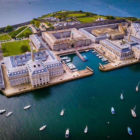 Two-Bedroom Apartment At Royal William Yard, Plymouth Buitenkant foto