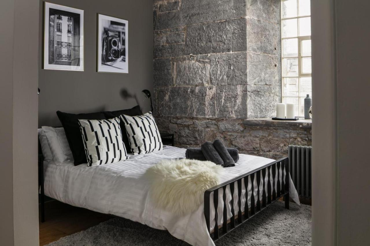 Two-Bedroom Apartment At Royal William Yard, Plymouth Buitenkant foto