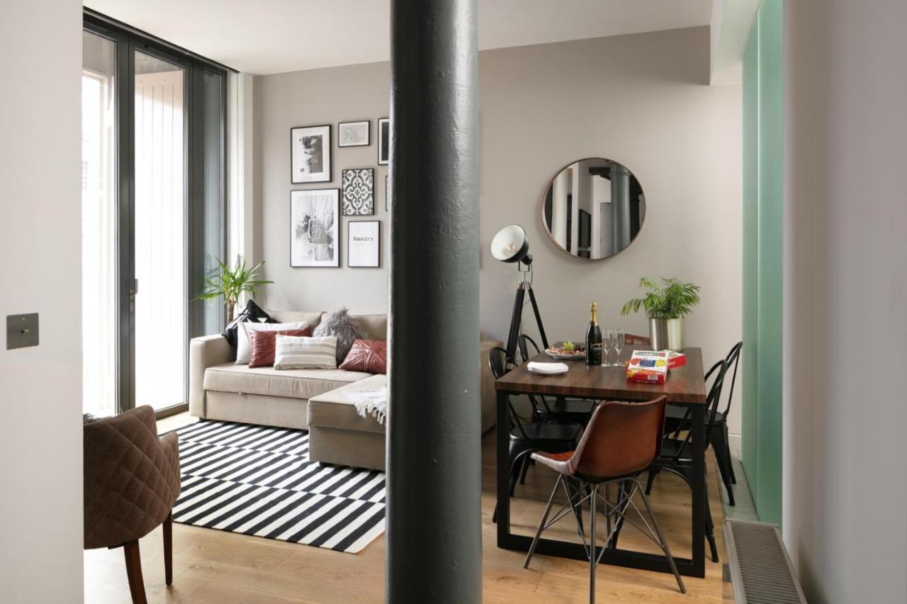 Two-Bedroom Apartment At Royal William Yard, Plymouth Buitenkant foto