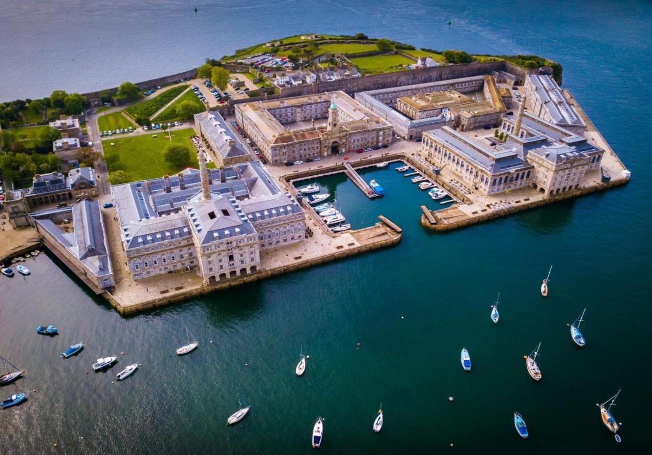Two-Bedroom Apartment At Royal William Yard, Plymouth Buitenkant foto